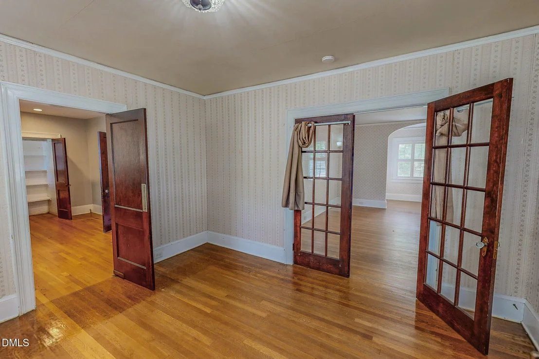 Photo of 208 Forestwood Drive