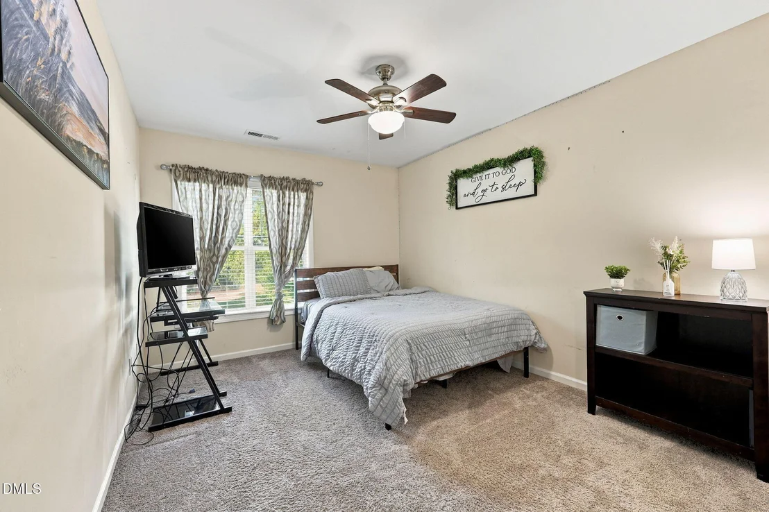Photo of 653 Wall Road
