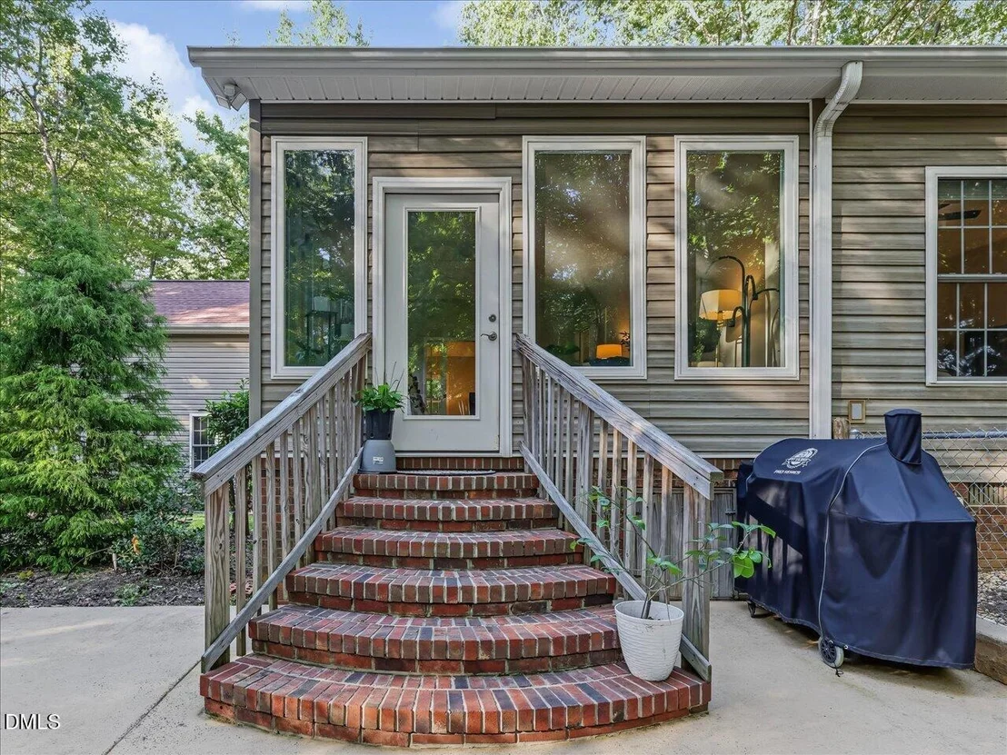 Photo of 4628 Harmony Lane