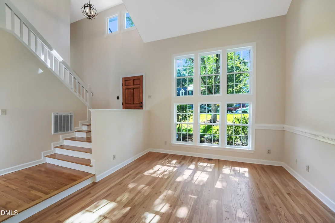 Photo of 121 Marquette Drive
