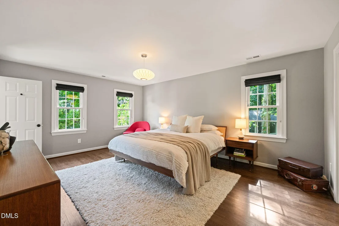 Photo of 102 Ormsby Court