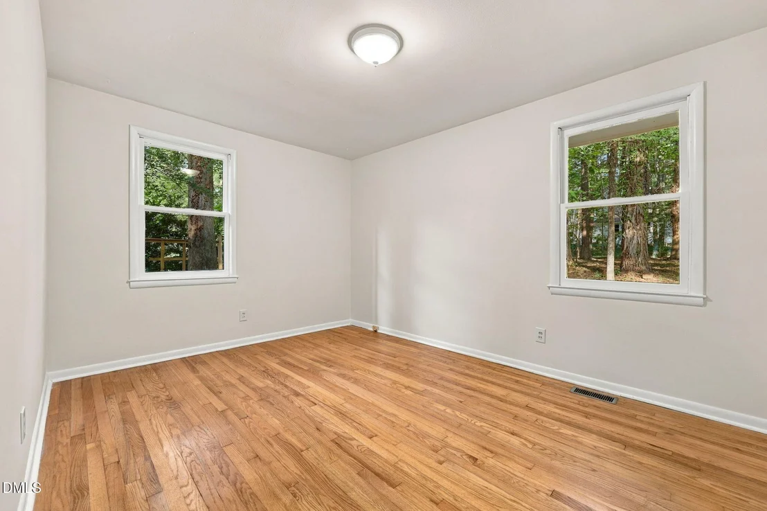 Photo of 404 Longleaf Drive