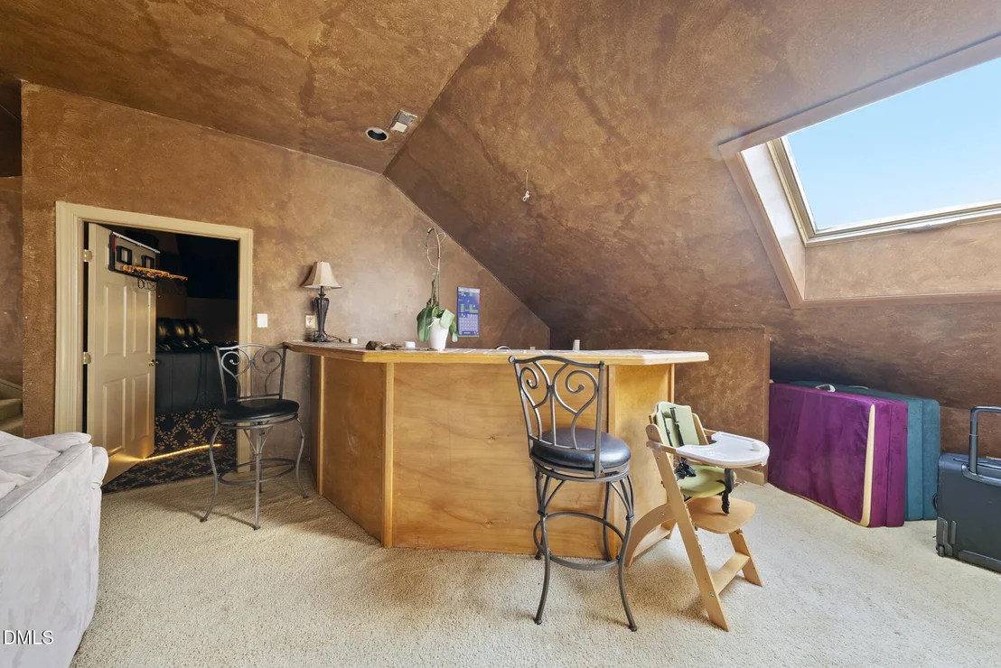 Photo of 111 Foxridge Road