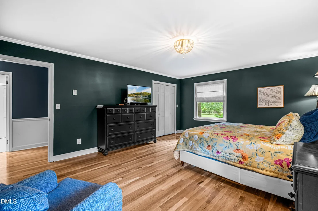 Photo of 1110 Chestnut Drive