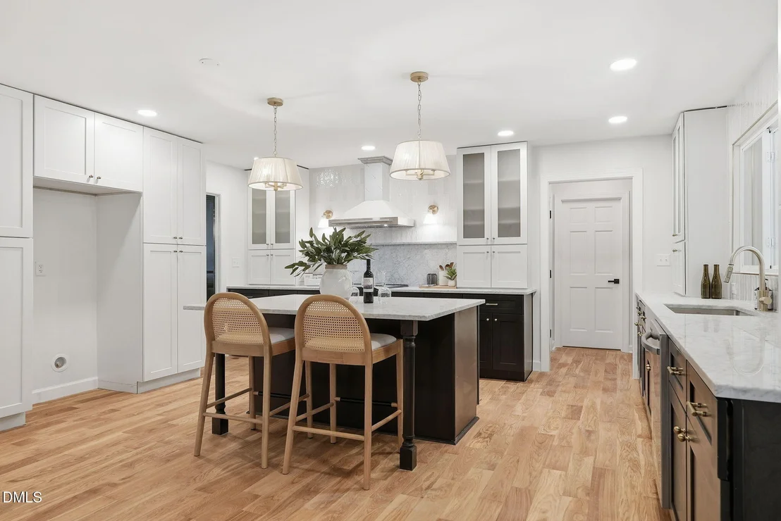 Photo of 815 Northwoods Drive
