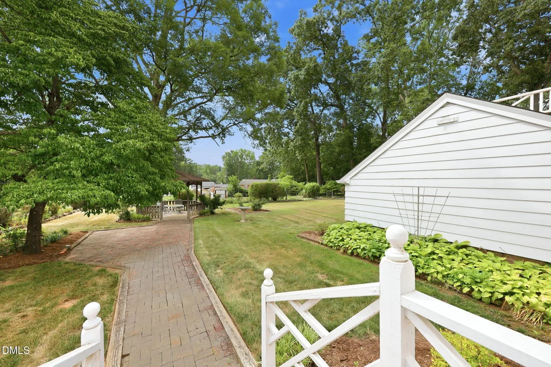Photo of 203 Hillcrest Drive