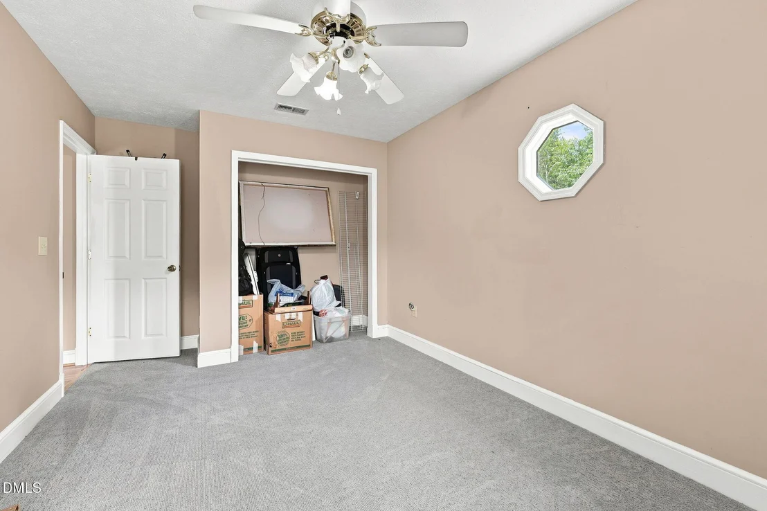 Photo of 409 Reaves Lane