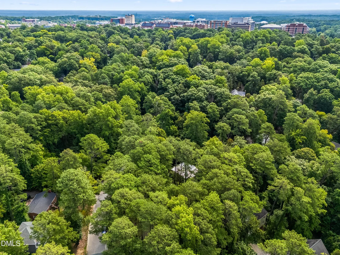 Photo of 425 Brookside Drive