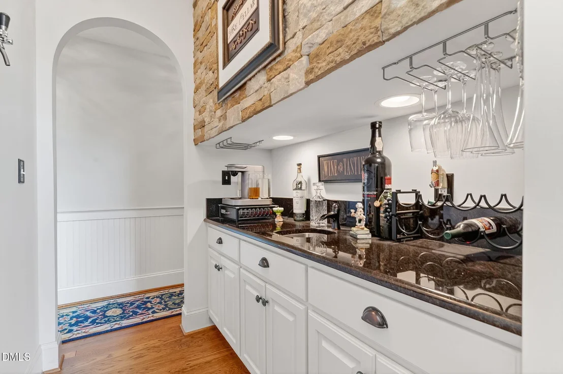 Photo of 296 Shoreline Drive