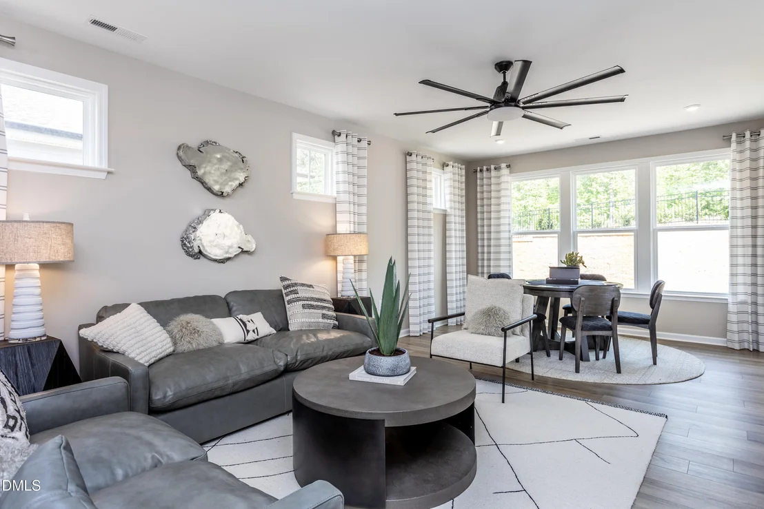 Photo of 941 Steeplechase Boulevard