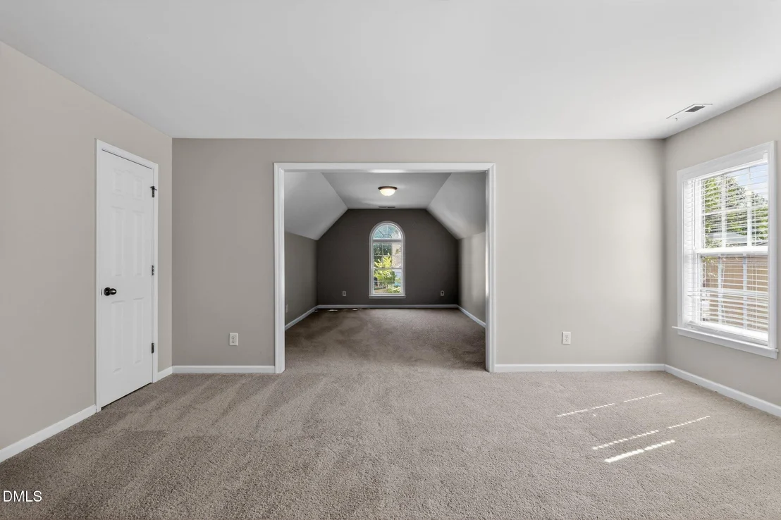 Photo of 370 Long View Drive