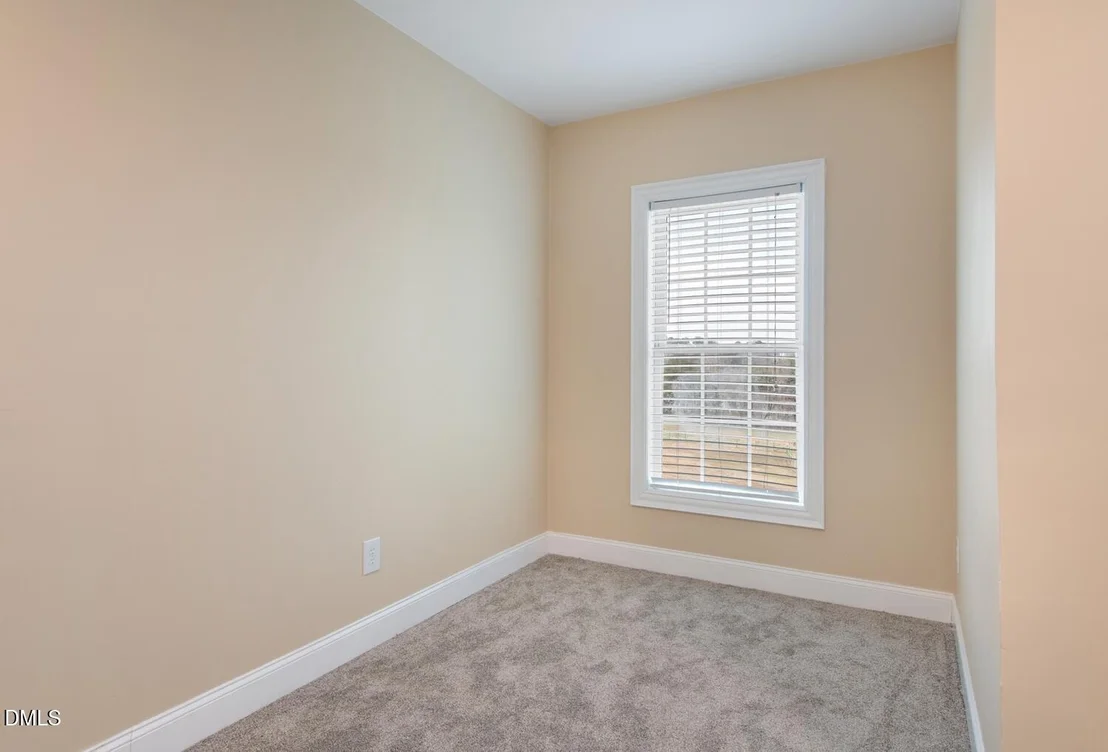 Photo of 4872 Thom Road
