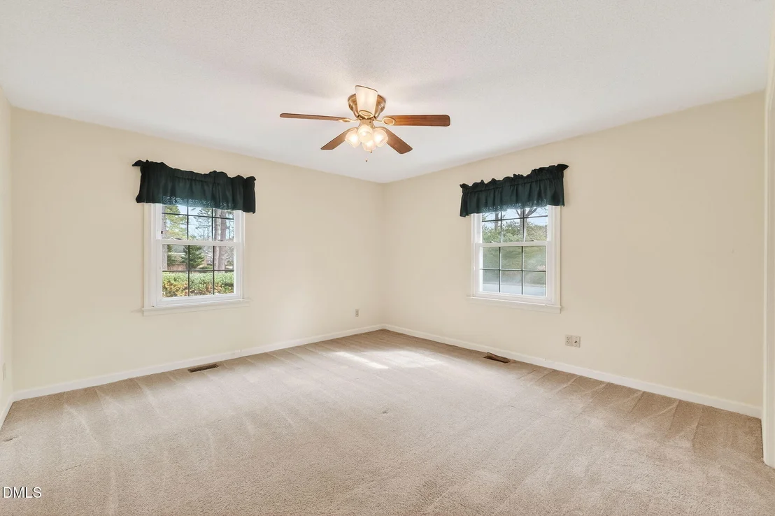 Photo of 808 Chestnut Drive