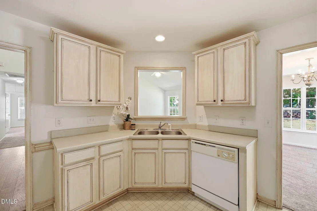 Photo of 514 Walnut Crossing Drive