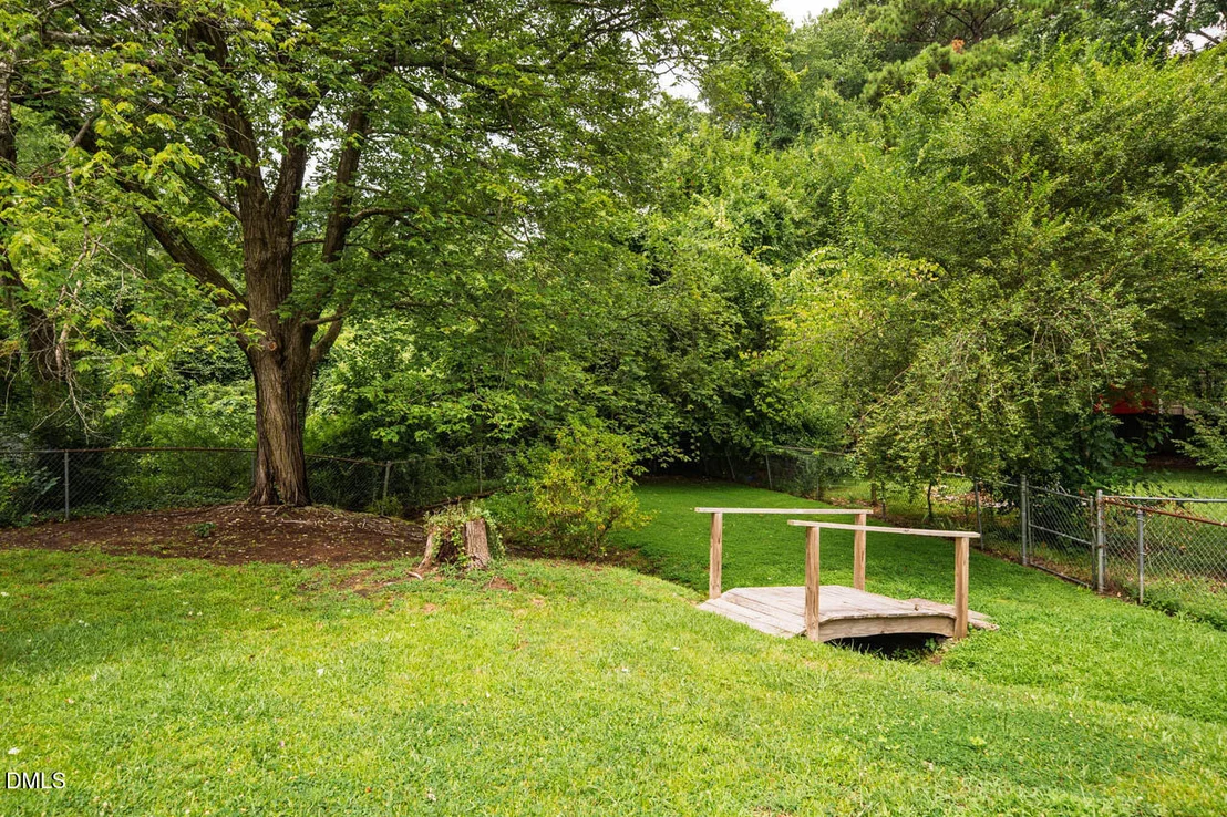 Photo of 104 Avery Le Circle