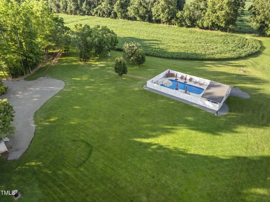 Photo of 5633 Baptist Assembly Road