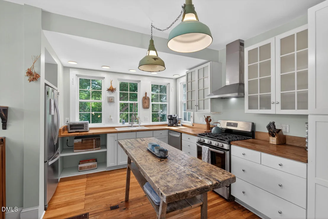 Photo of 321 W Trinity Avenue