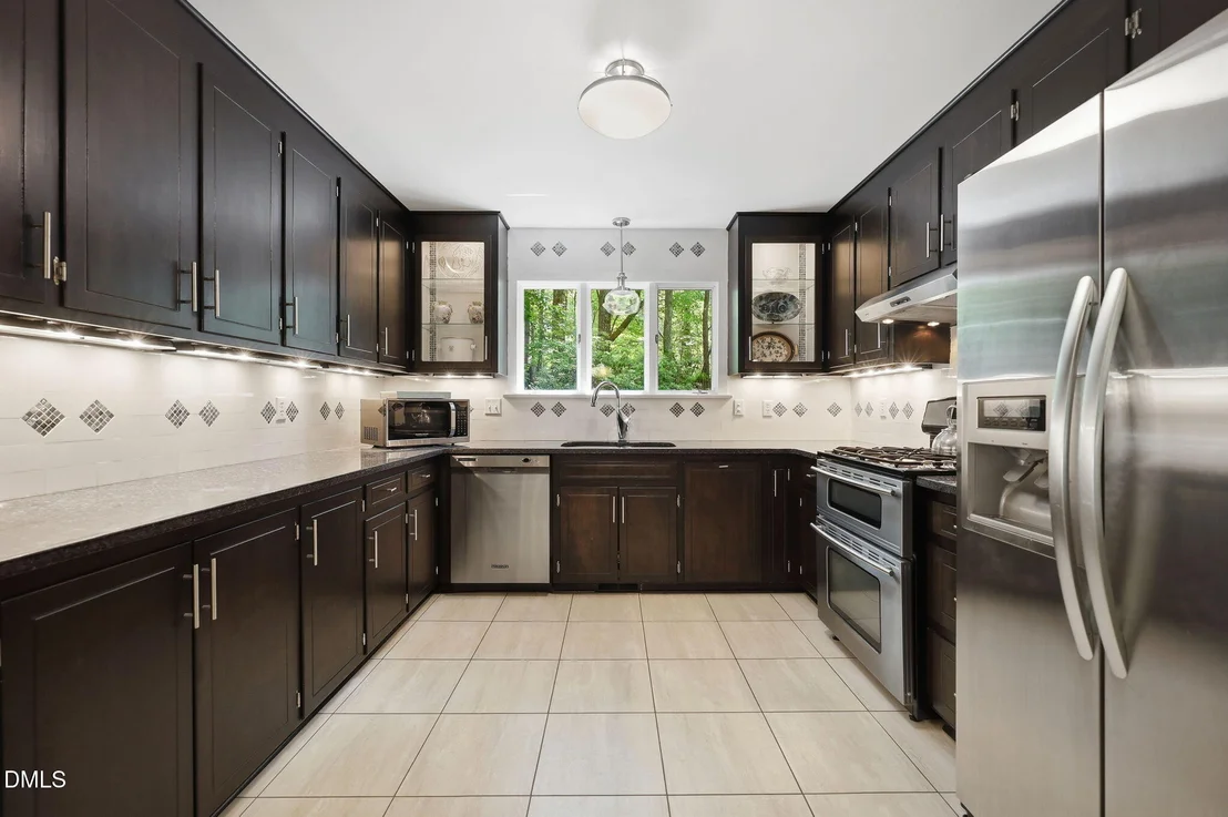 Photo of 6101 Dresden Lane