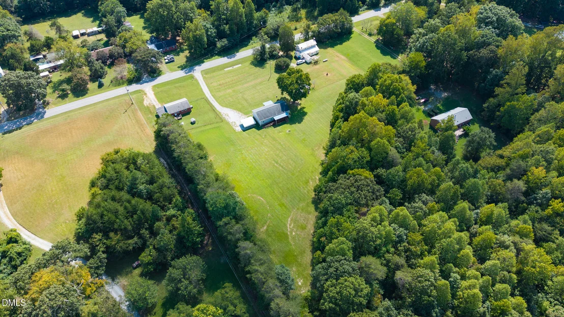 Photo of 1054 Sutton Road