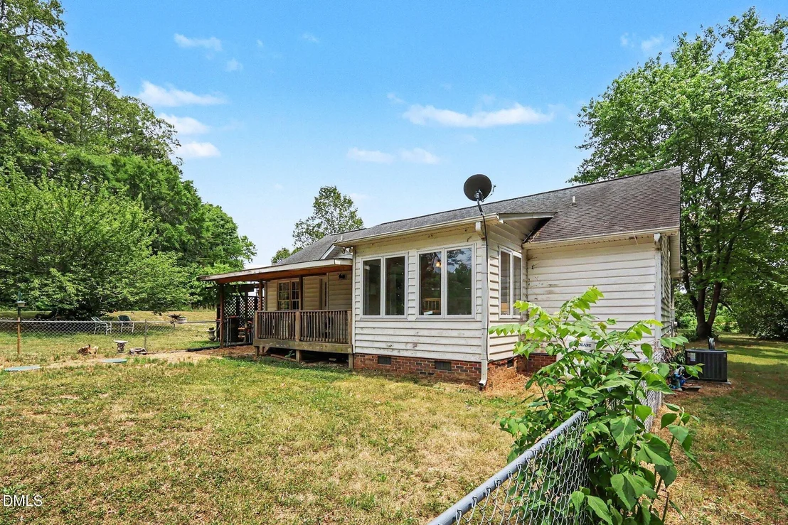Photo of 1750 Tom Oakley Road