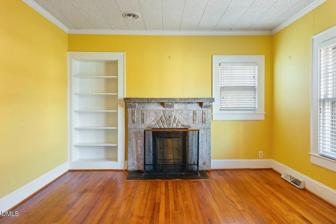 Photo of 1146 Rogers Road
