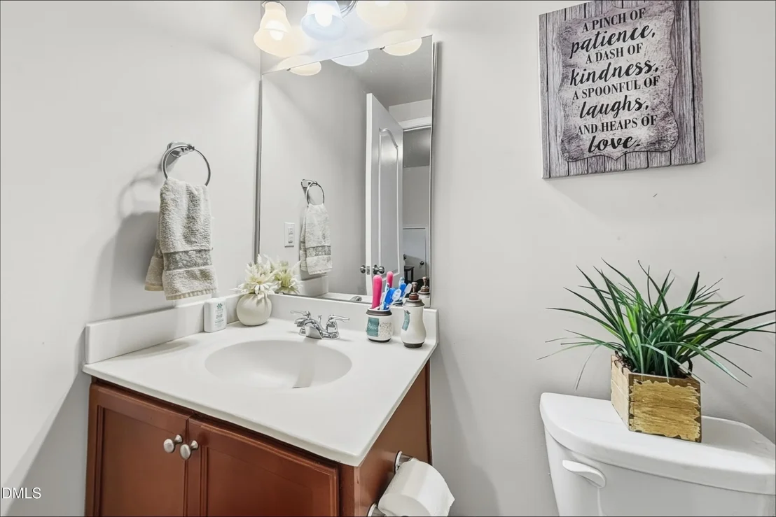 Photo of 828 Poplar Street