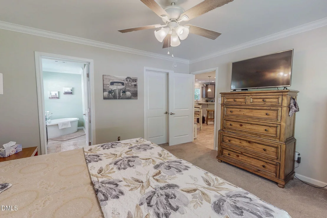Photo of 42 Tom Webb Road