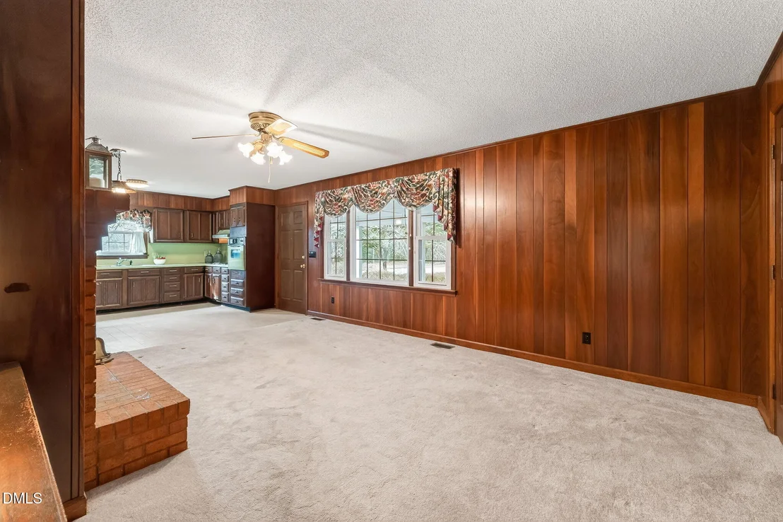 Photo of 808 Chestnut Drive
