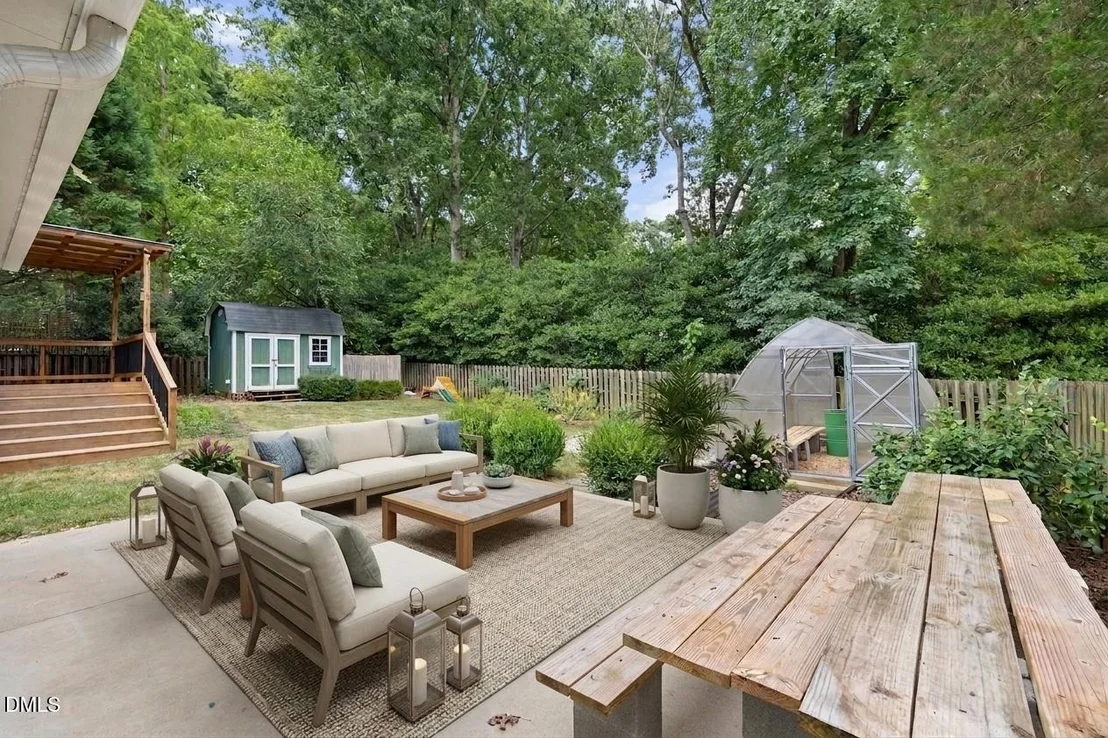 Photo of 602 SE Maynard Road