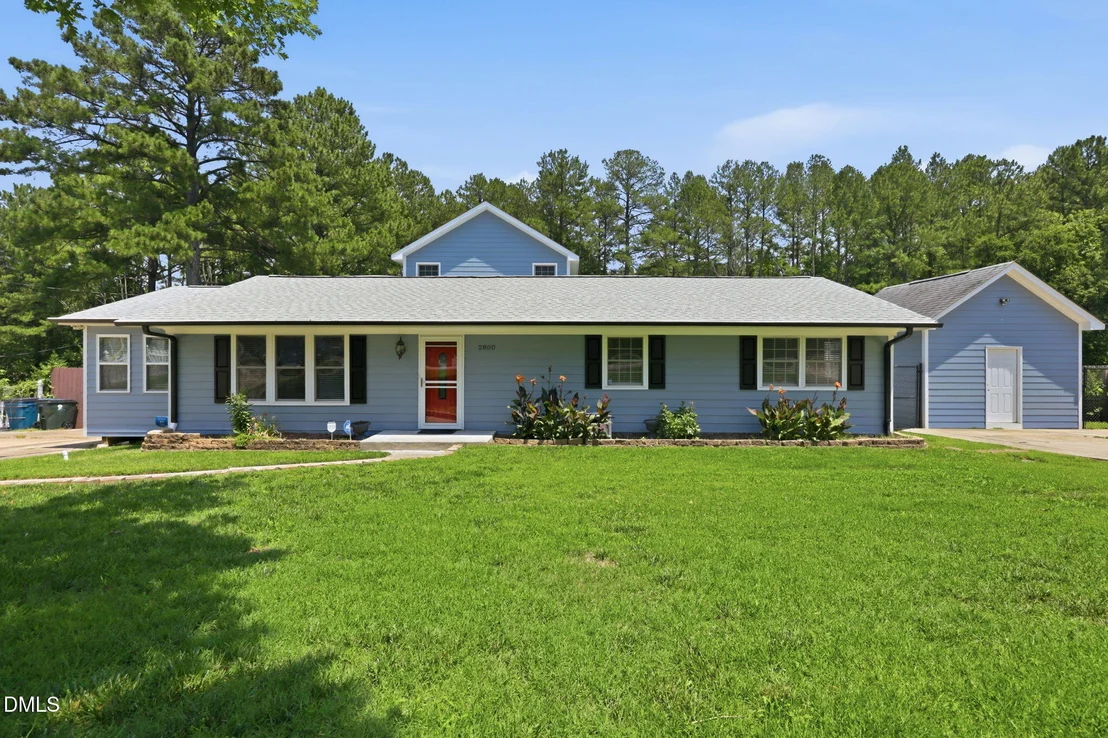 Photo of 2800 Davie Drive