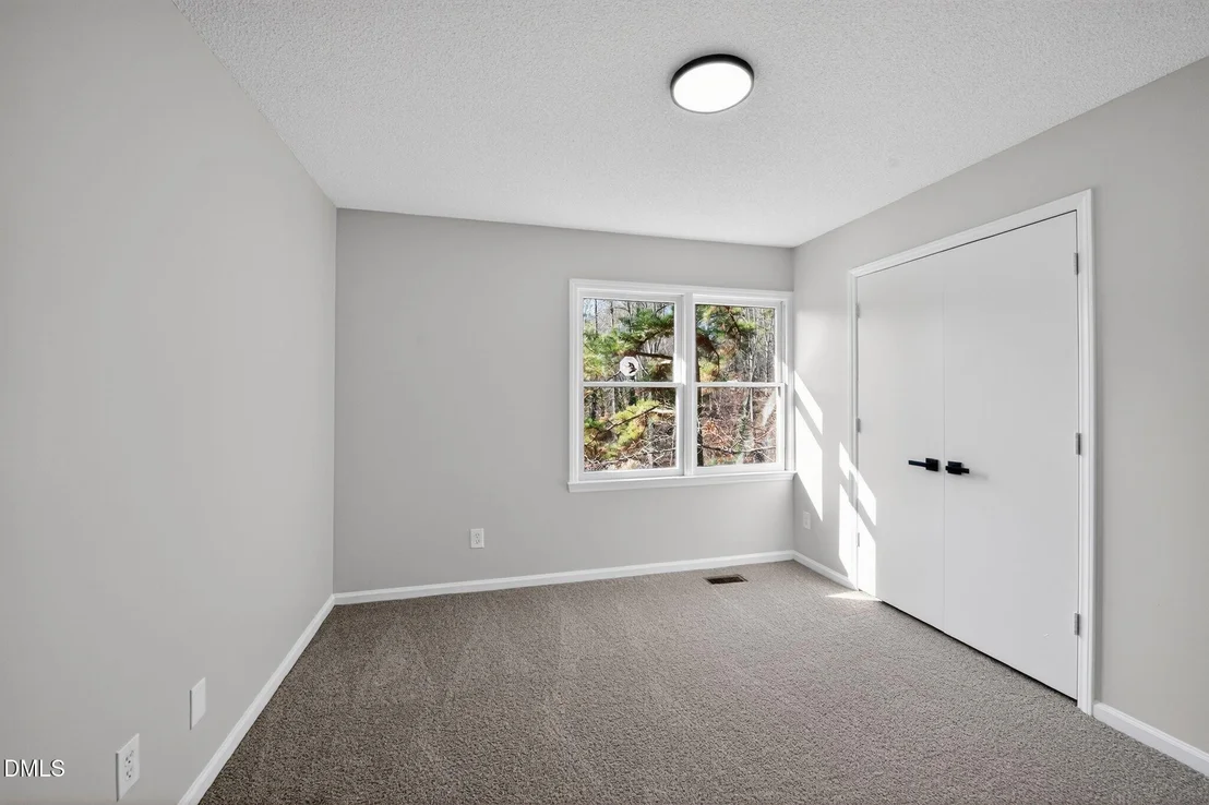 Photo of 1701 Valley
