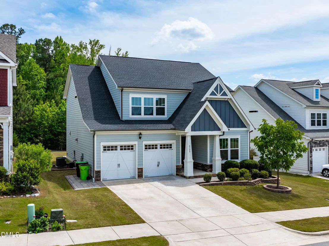 Photo of 2135 Leo Drive