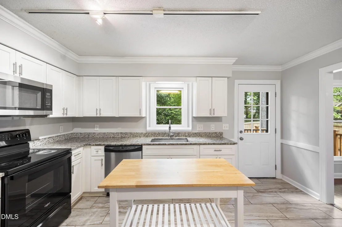 Photo of 6608 Champaign Place