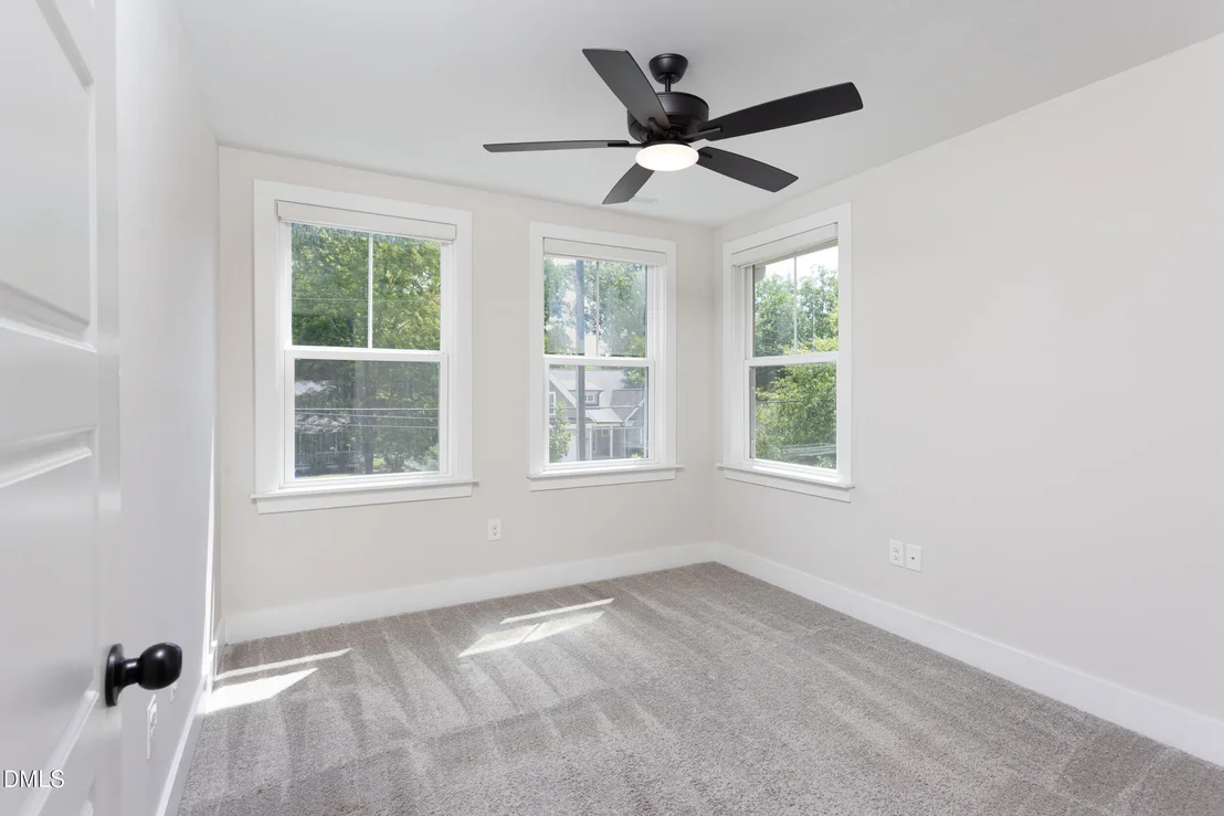 Photo of 3132-a Dixon Road