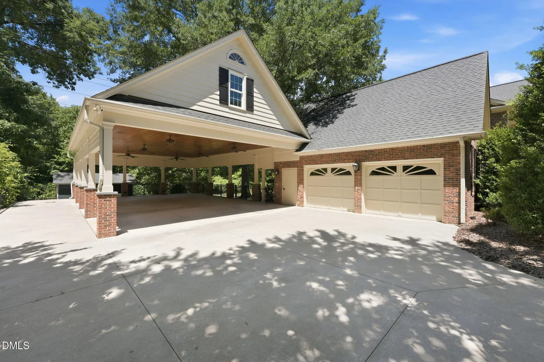 Photo of 2915 Truitt Drive