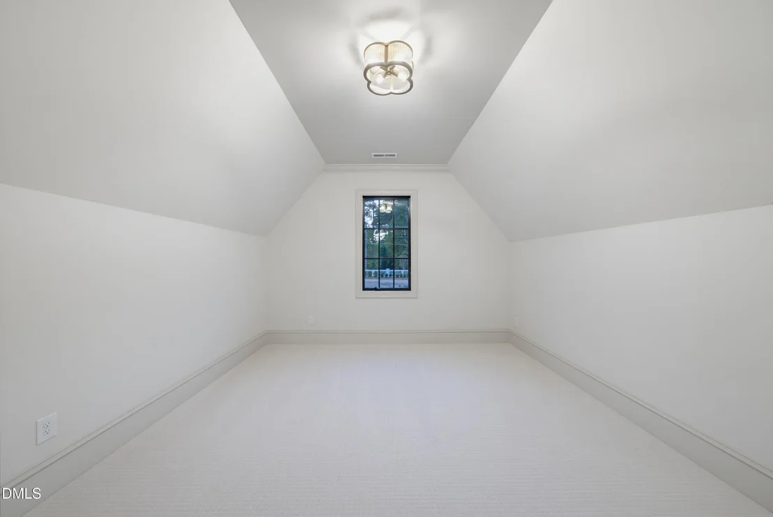 Photo of 1008 Oldfourth Lane