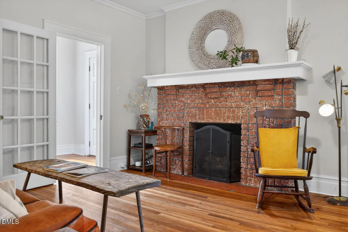 Photo of 321 W Trinity Avenue