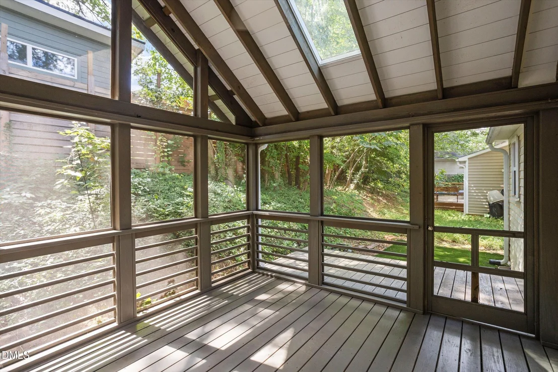 Photo of 552 Moseley Lane