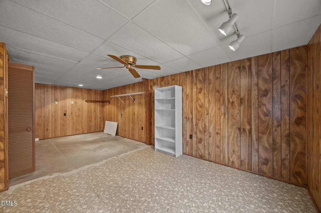 Photo of 3221 Oakridge Drive