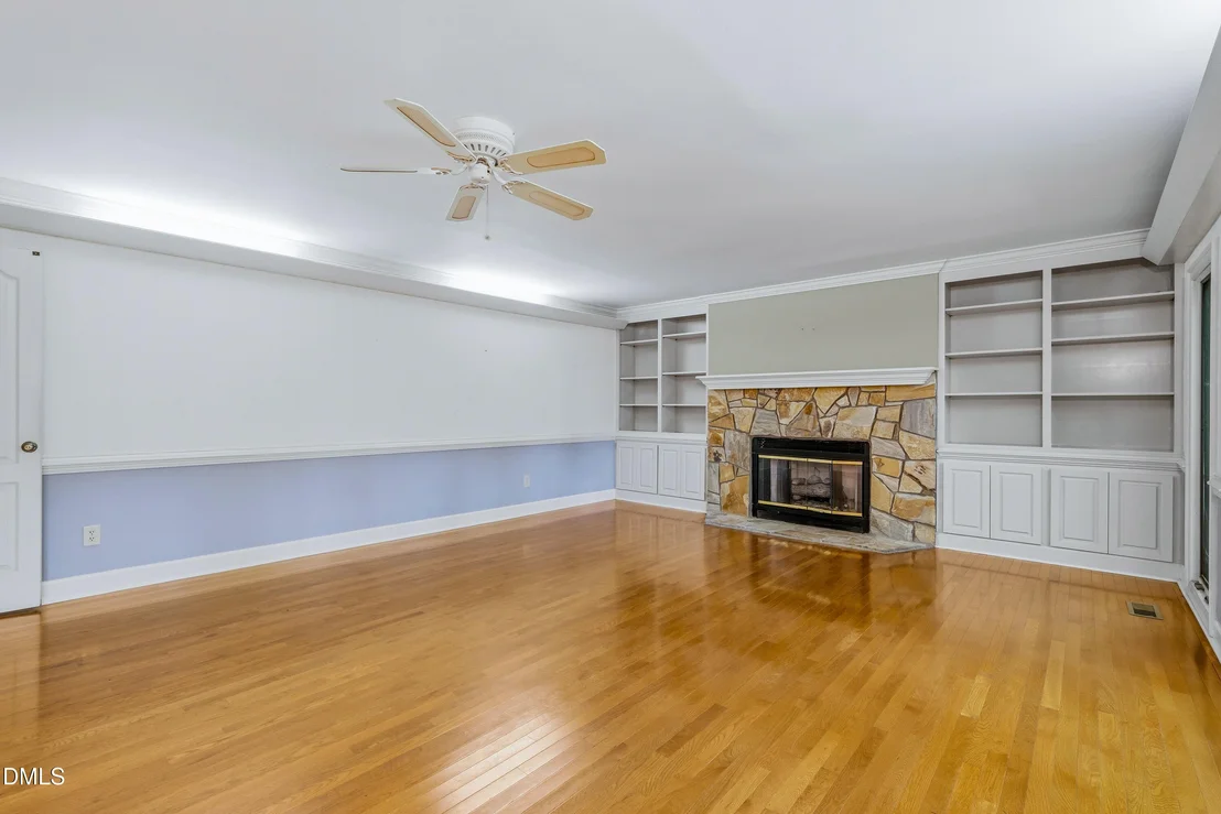 Photo of 225 Dalton Drive