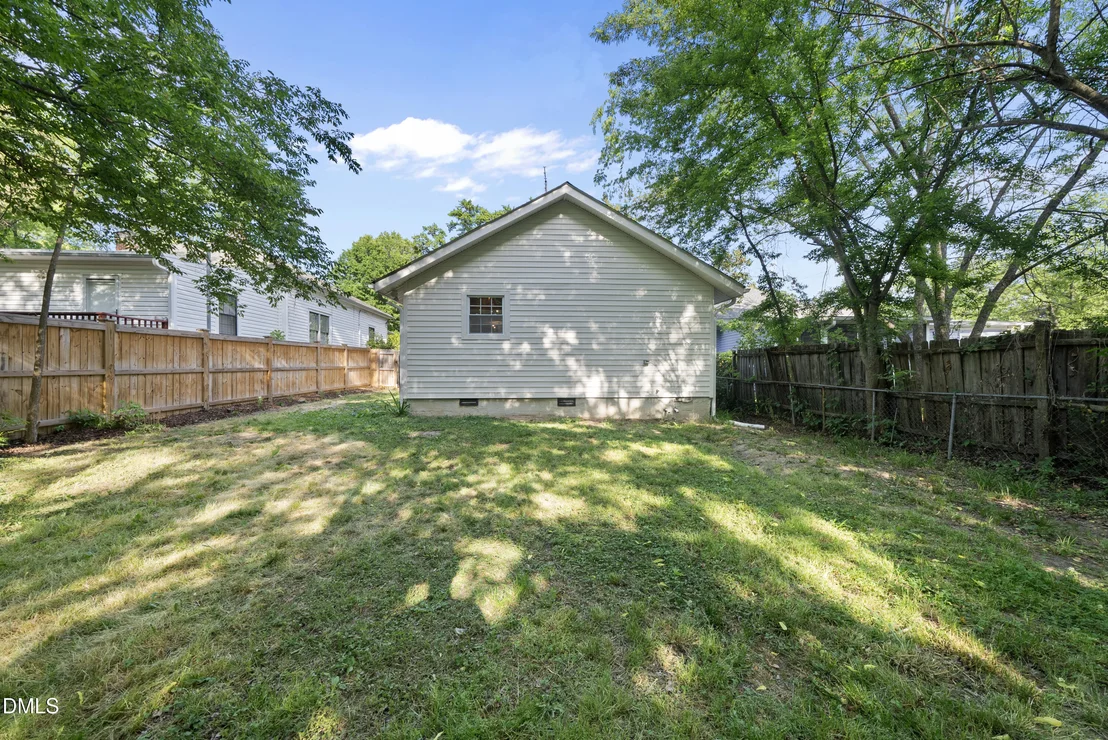 Photo of 1003 Iredell Street