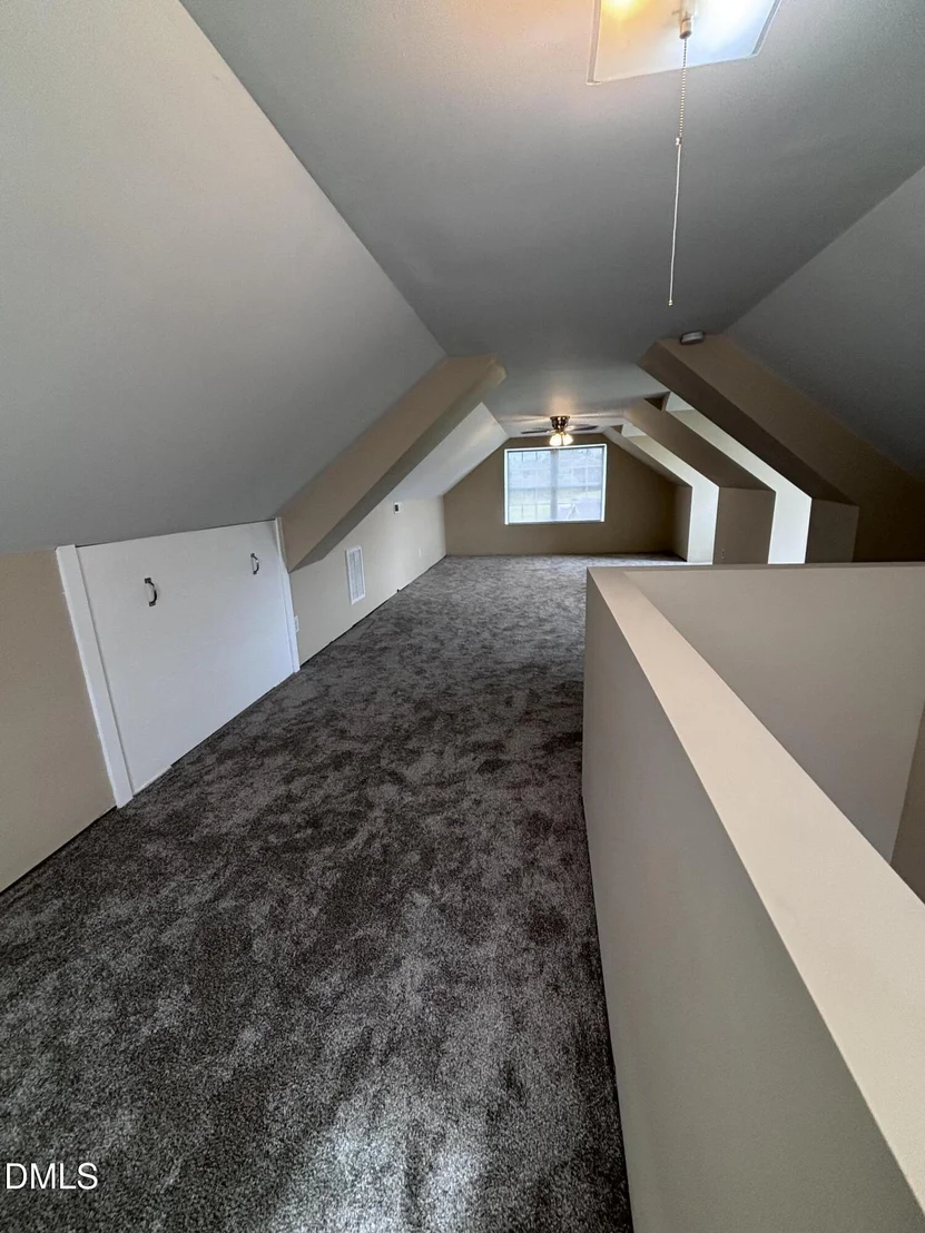 Photo of 4872 Thom Road