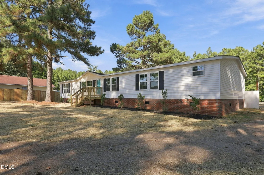 Photo of 643 Lloyd Stewart Road