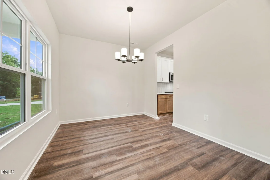 Photo of 713 Crestview Drive