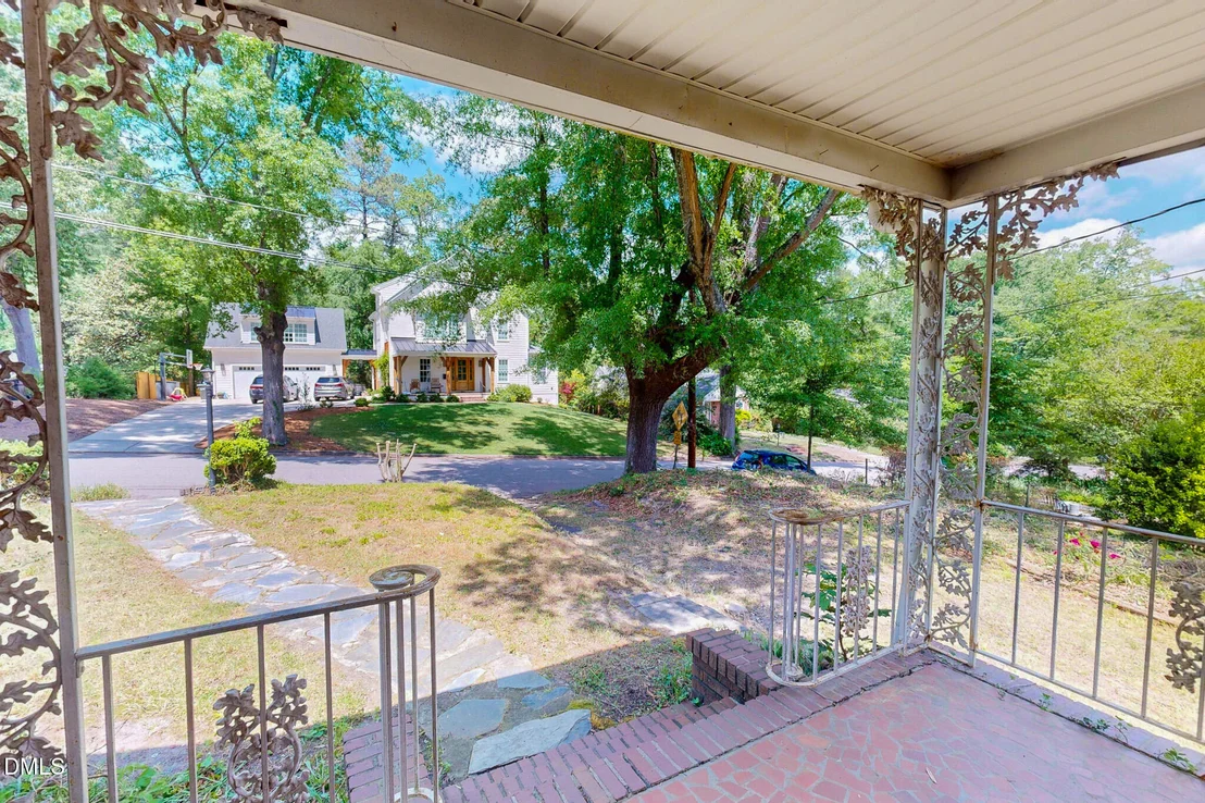 Photo of 208 Forestwood Drive