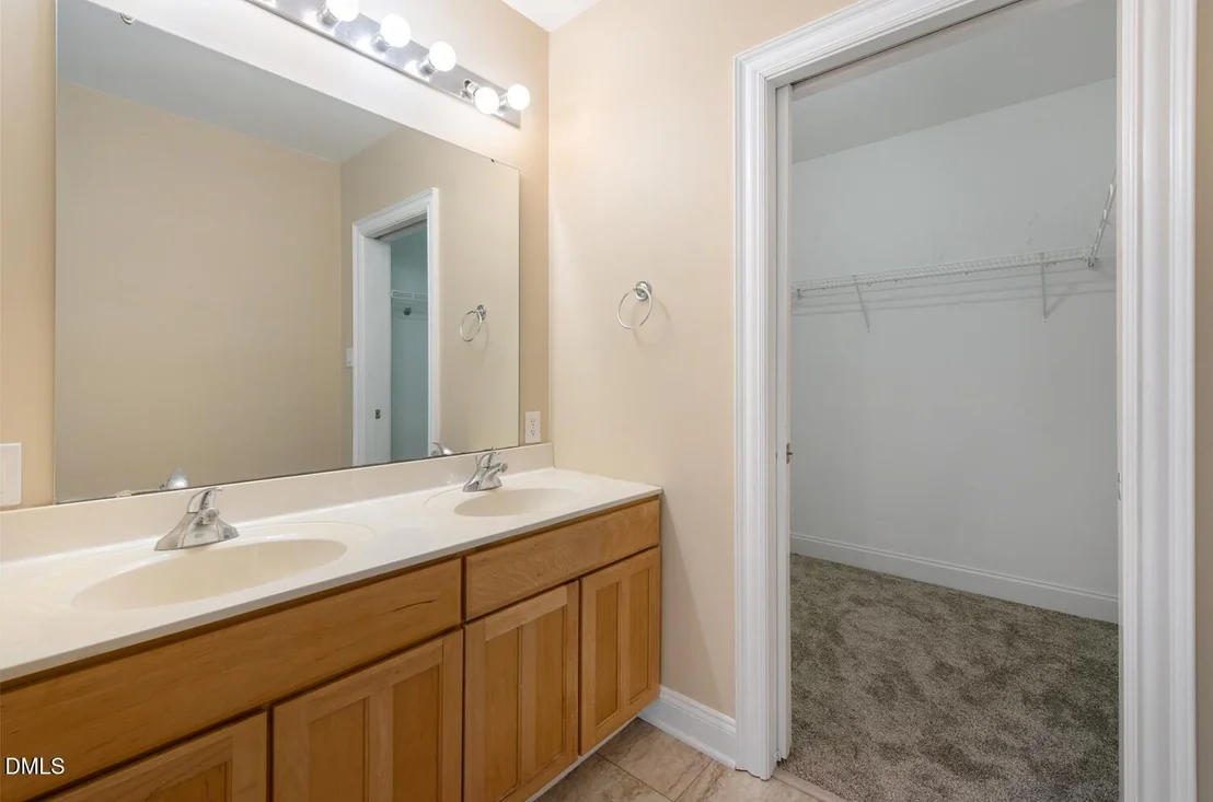 Photo of 4872 Thom Road