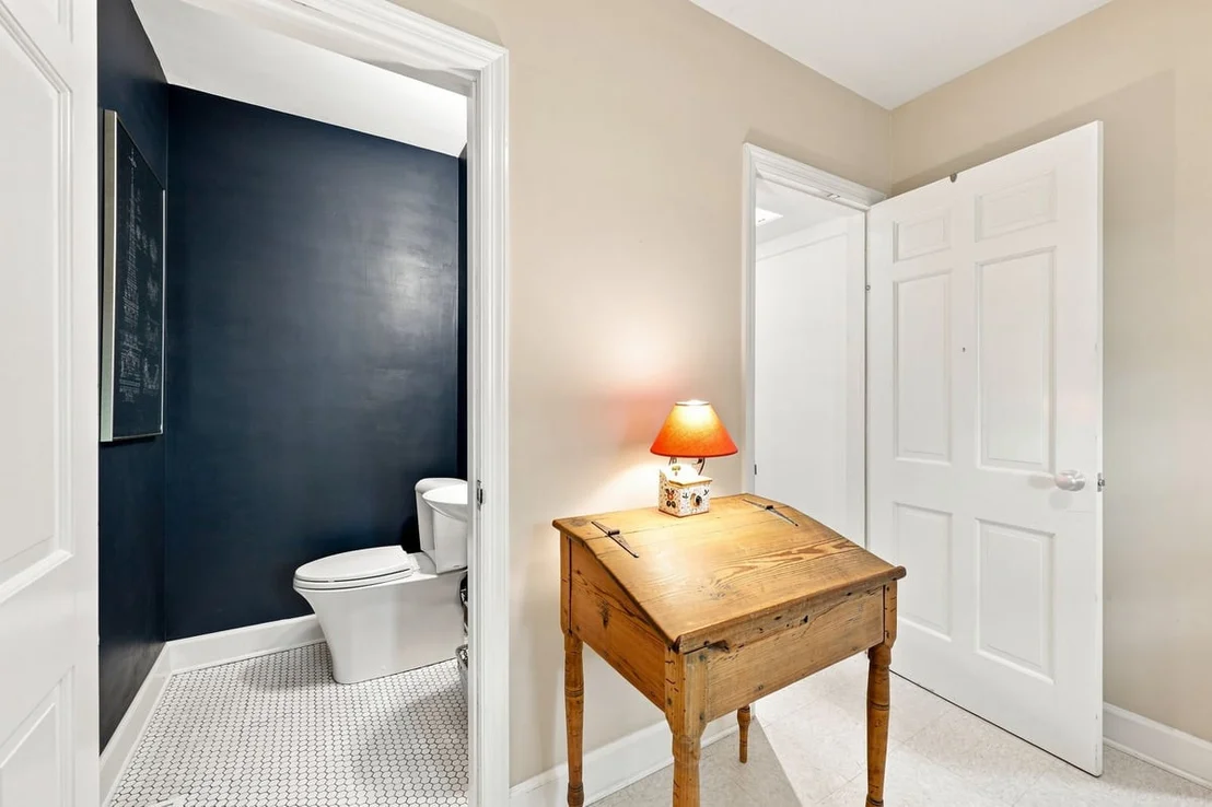 Photo of 3605 Rugby Road