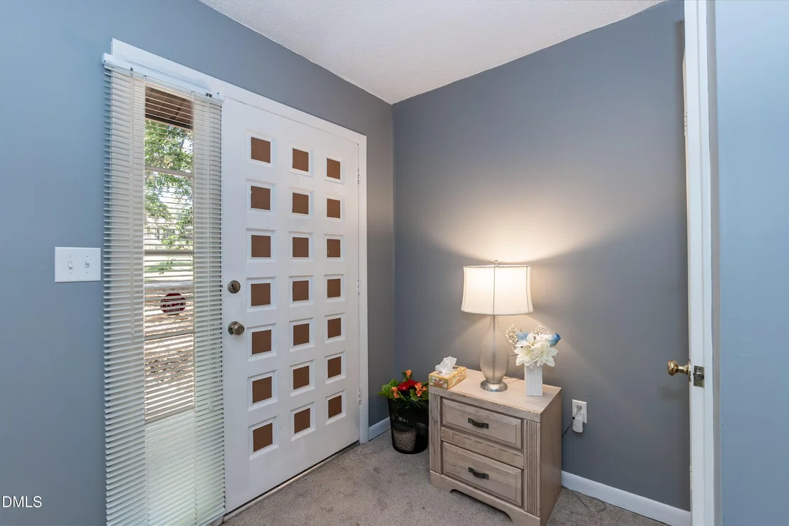 Photo of 1122 Saxony Drive