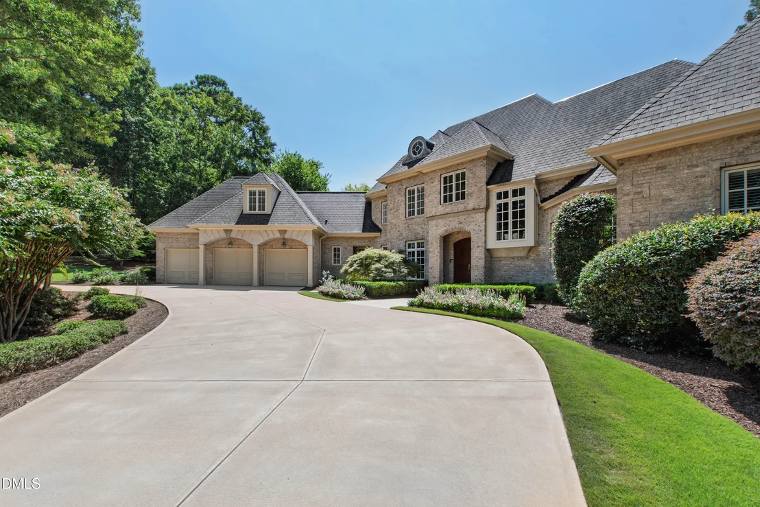 Photo of 113 Richelieu Drive