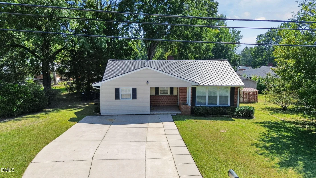 Photo of 1408 Harriet Drive